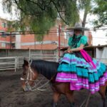 “Adelitas modernas” empoderan y revolucionan la charrería